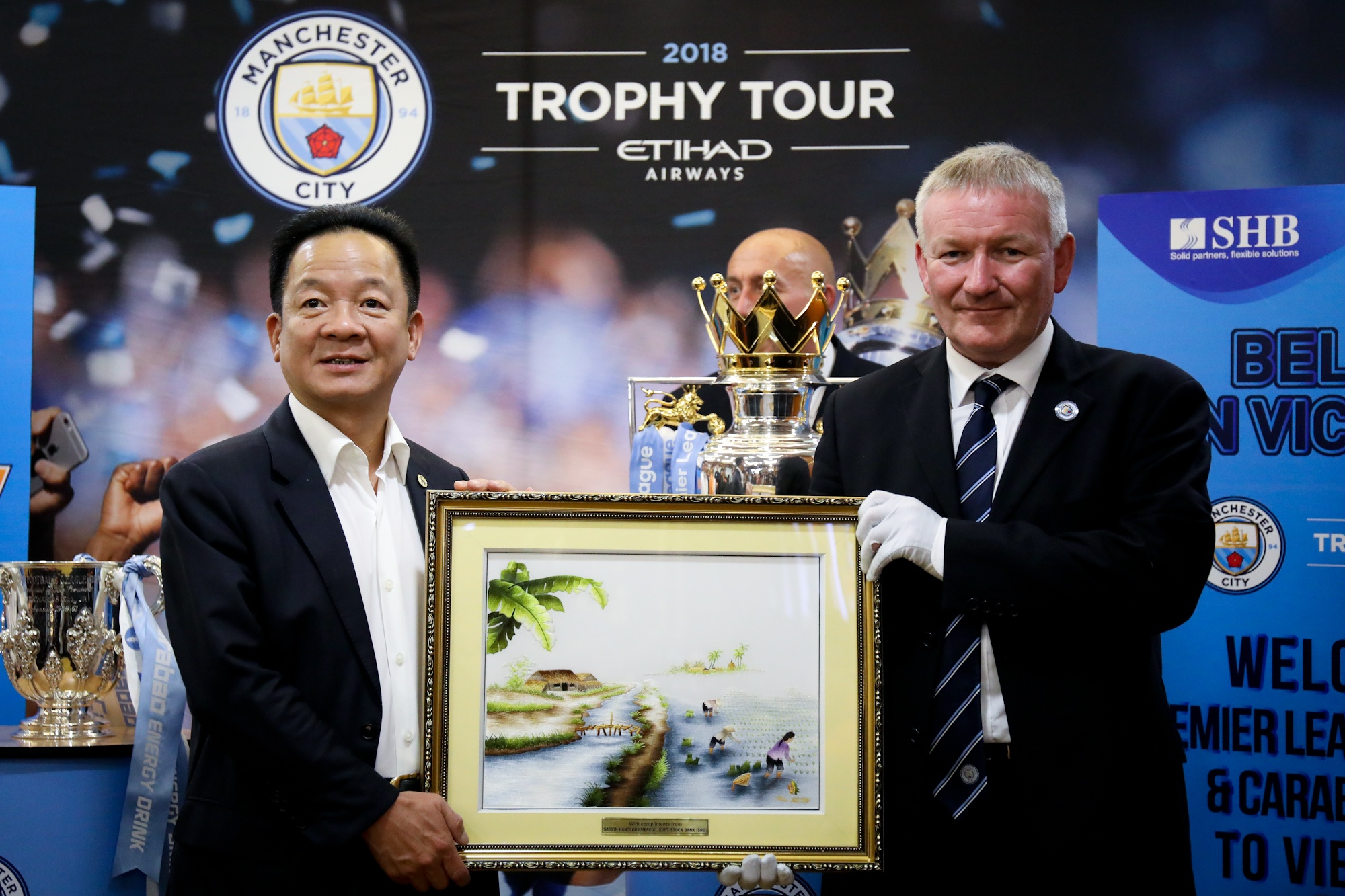 Bau Hien nang Cup ngoai Hang Anh anh 8