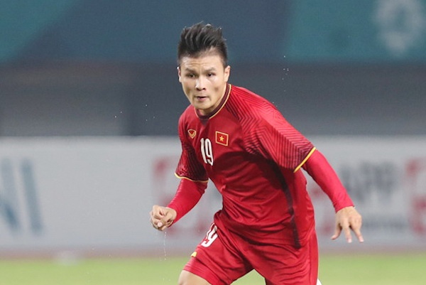 Quang Hai ra nuoc ngoai anh 2