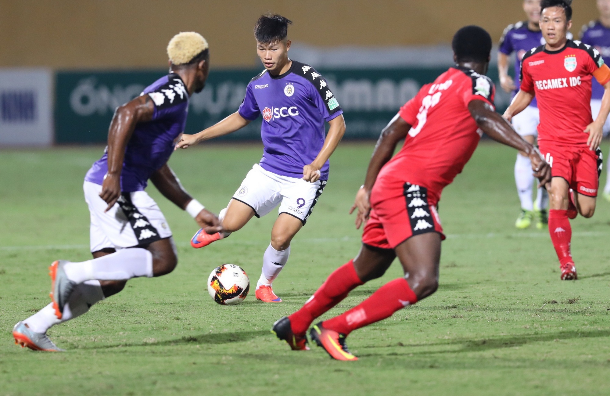 Nhiều đội thèm cầu thủ dự bị CLB Hà Nội ảnh 2 Nhieu doi them cau thu du bi CLB Ha Noi anh 2