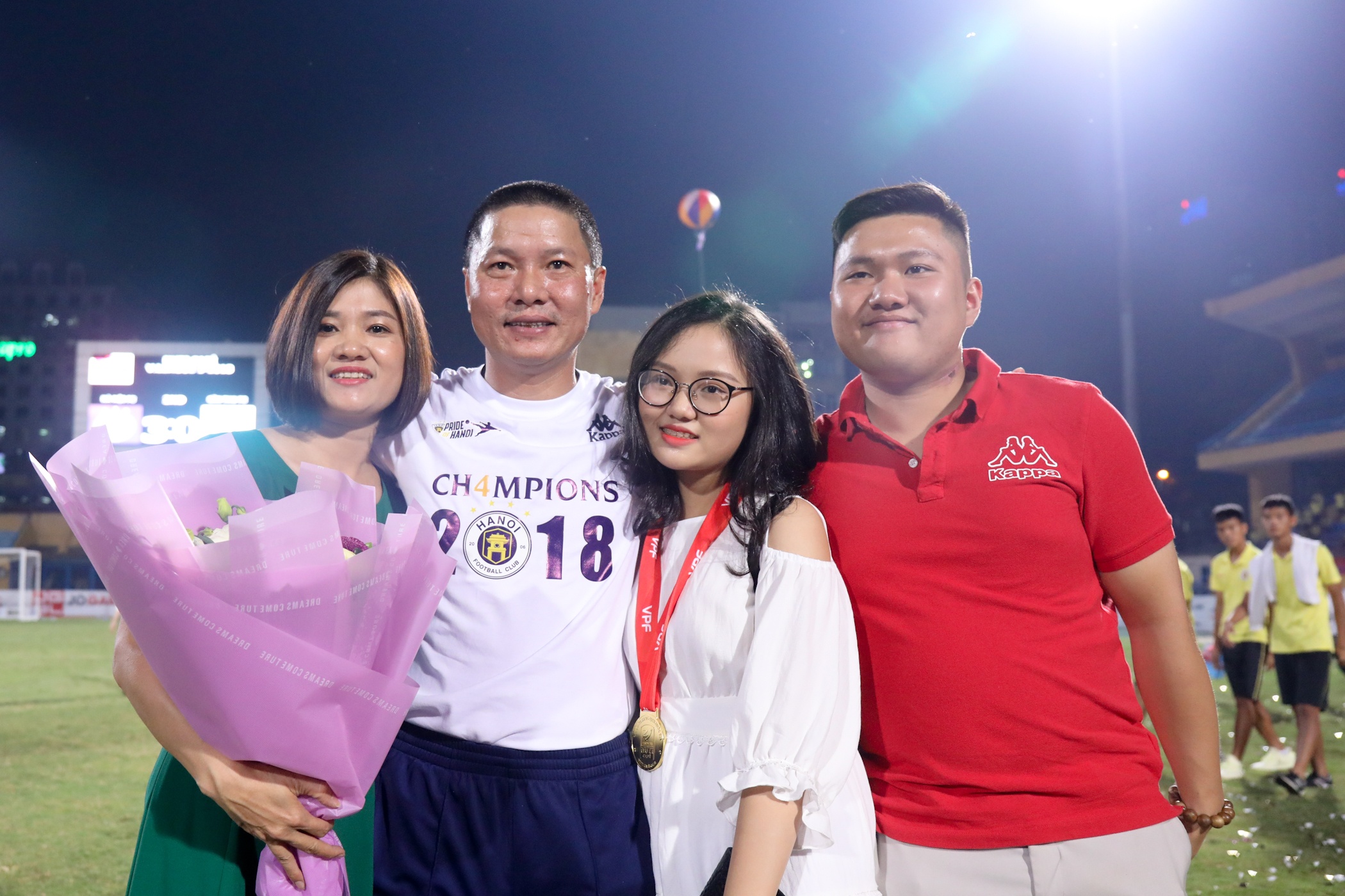 Bạn gái Quang Hải đẹp dịu dàng ảnh 10 Ban gai Quang Hai dep diu dang anh 10