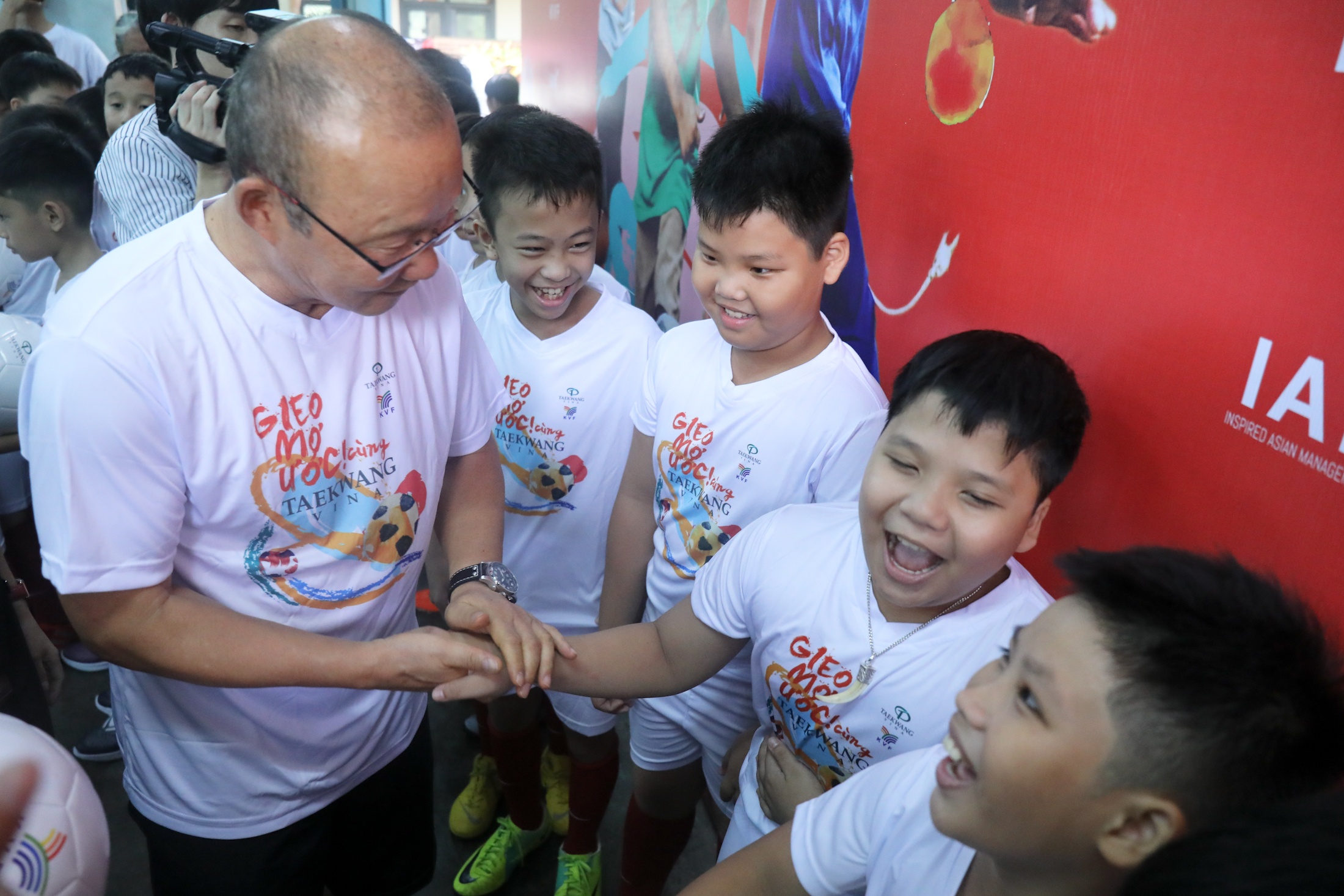 Hang tram em nho vay kin HLV Park Hang-seo anh 3