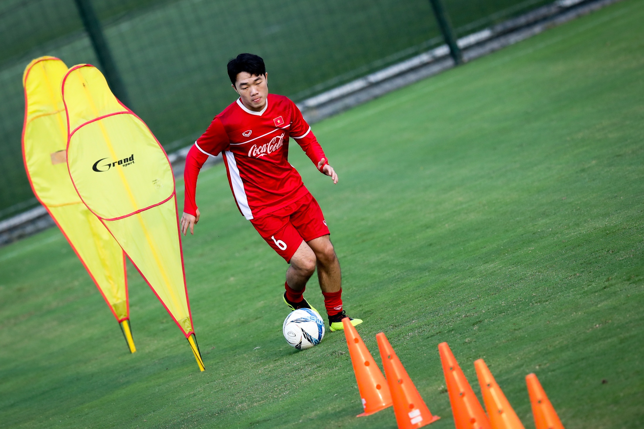 HLV Park Hang-seo bat Xuan Truong tap them anh 1