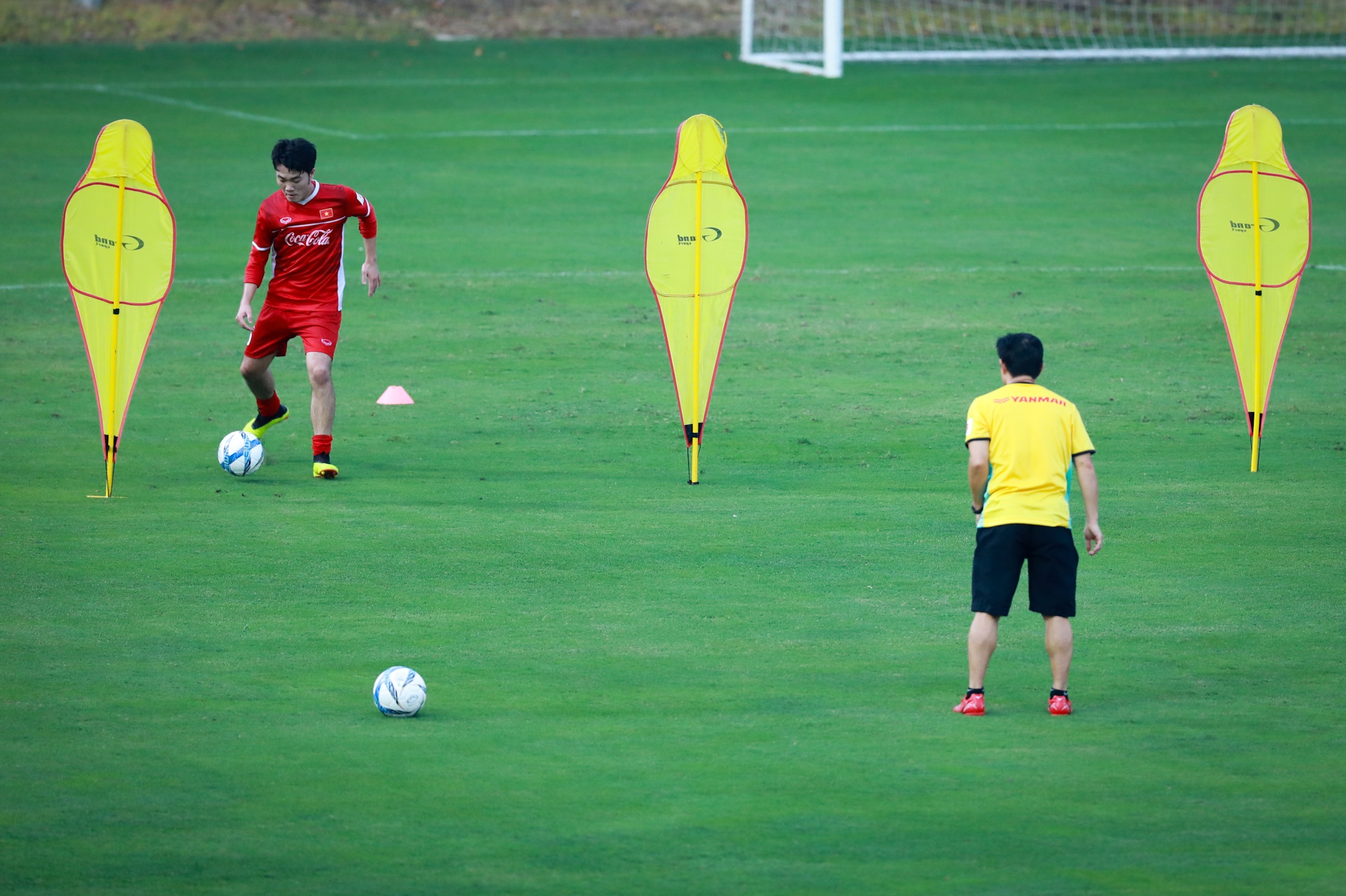 HLV Park Hang-seo bat Xuan Truong tap them anh 3