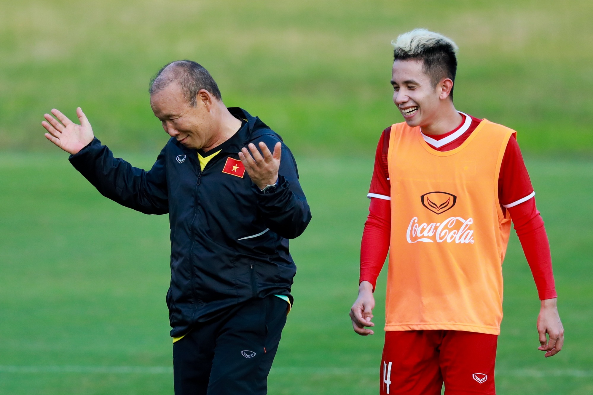 Tuyen Viet Nam khong con nha vo dich anh 3