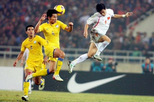 Cong Vinh va hanh trinh ky la o AFF Cup 2008 hinh anh