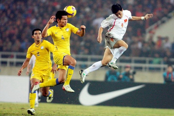 Ban thang dua Viet Nam vo dich AFF Cup 2008 la pha dan xep loi hinh anh