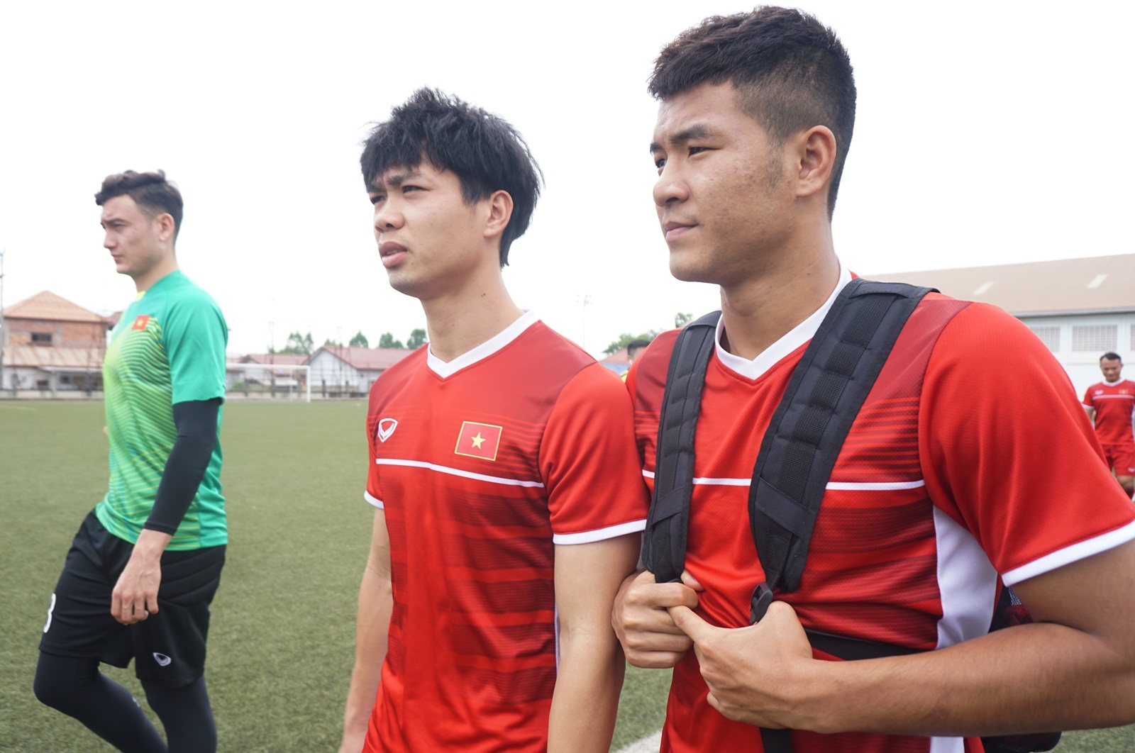 Van Quyet chan thuong anh 1