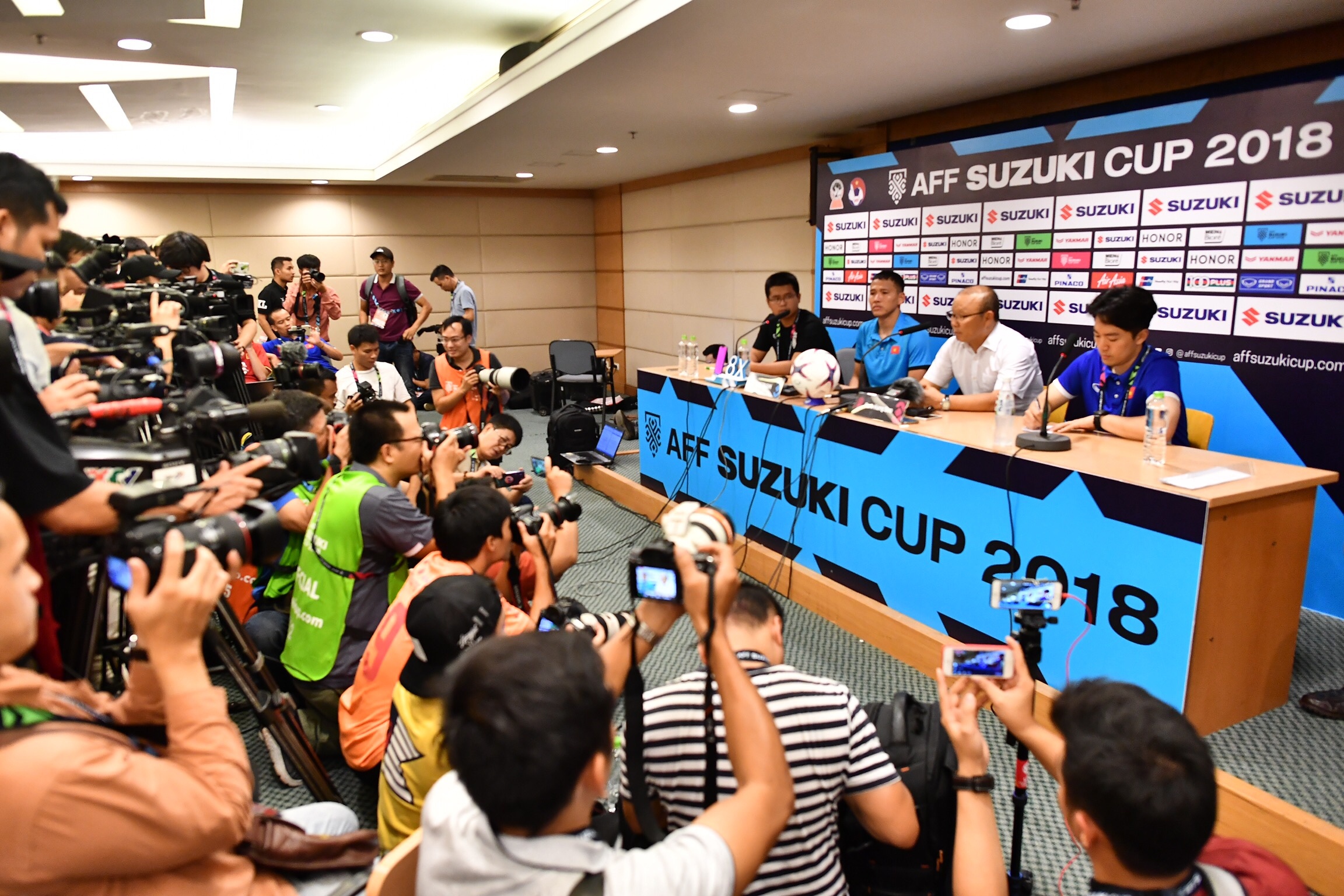 HLV Park Hang-seo: Phuong ghi ban la duong nhien anh 1