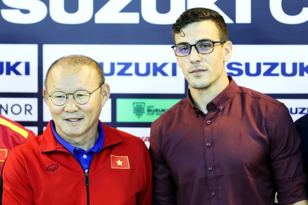 HLV Campuchia: Rat kho noi ai la nguoi hay nhat cua tuyen Viet Nam hinh anh