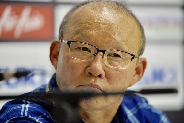 HLV Park: 'Toi khong dung tinh cam rieng o tuyen Viet Nam' hinh anh