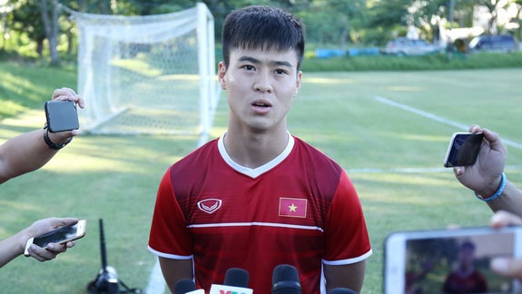 Tuyen Viet Nam khong den Philippines de tim tran hoa hinh anh