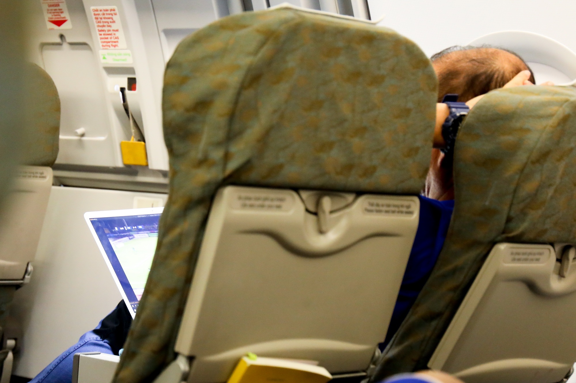 Ca may bay ngu,  thay Park mot minh xem Philippines anh 1