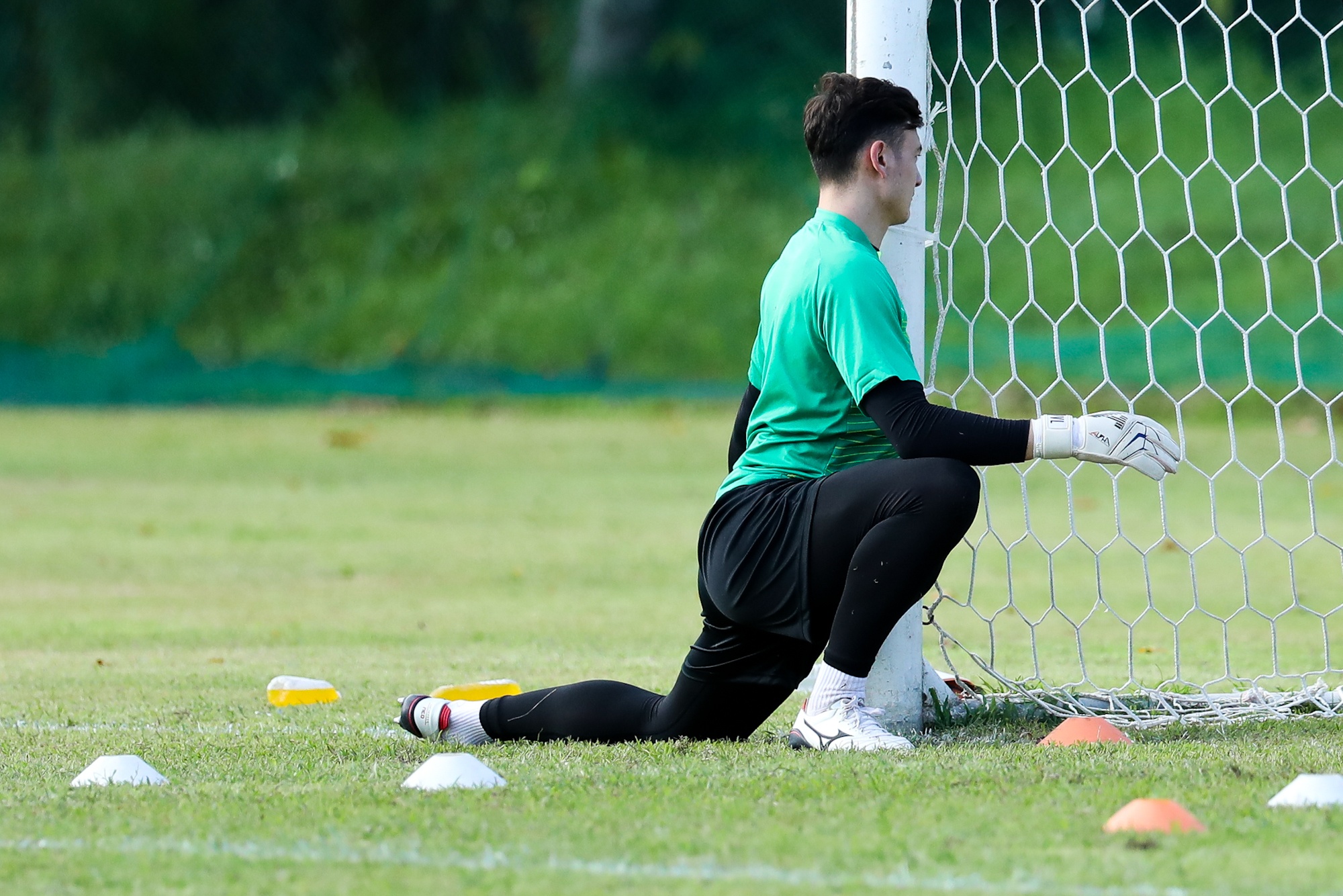 Van Lam,  Tien Dung ho tro nhau truoc Philippines anh 3