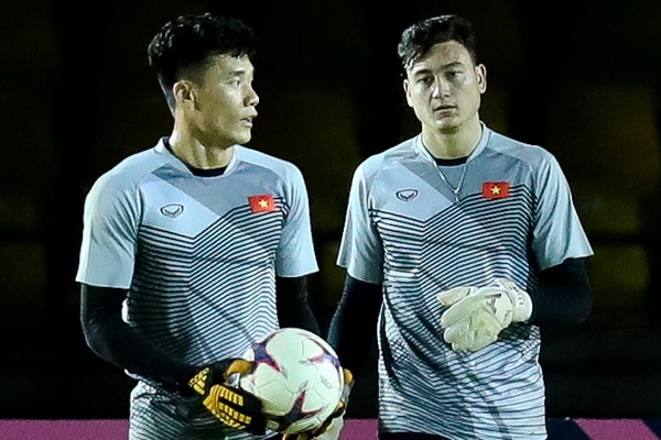 Ong Park hanh dong la, Bui Tien Dung bat chinh thay Dang Van Lam? hinh anh