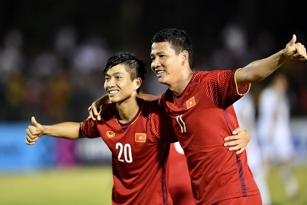 Nhung khoanh khac dep cua chu chau Anh Duc, Van Duc truoc Philippines hinh anh