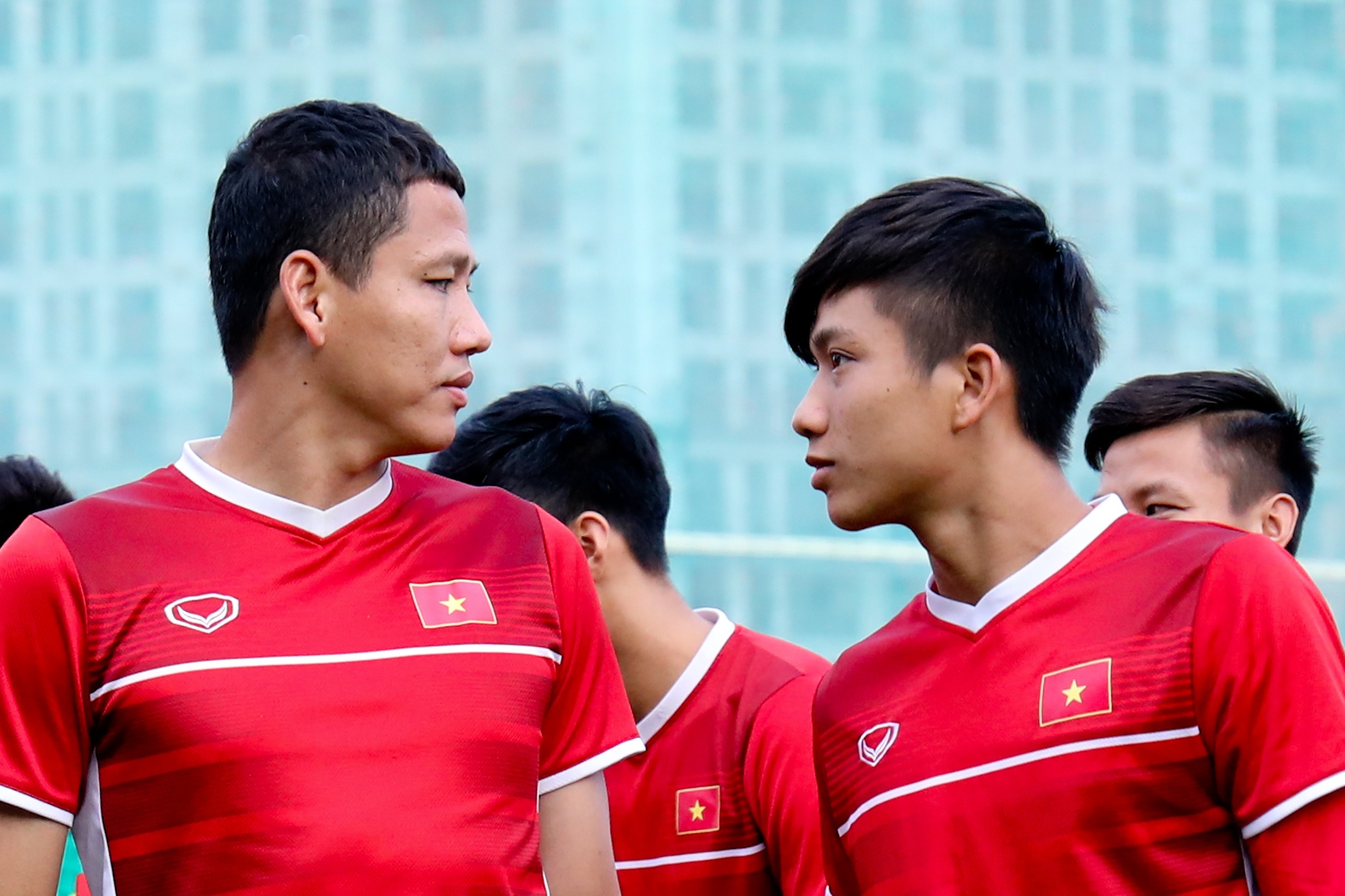 HLV Park Hang-seo gặp xạ thủ huyền thoại ảnh 2 HLV Park Hang-seo gap xa thu huyen thoai anh 2