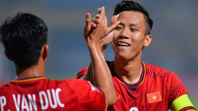 Tuyen Viet Nam bien ao the nao qua 5 tran AFF Cup 2018? hinh anh