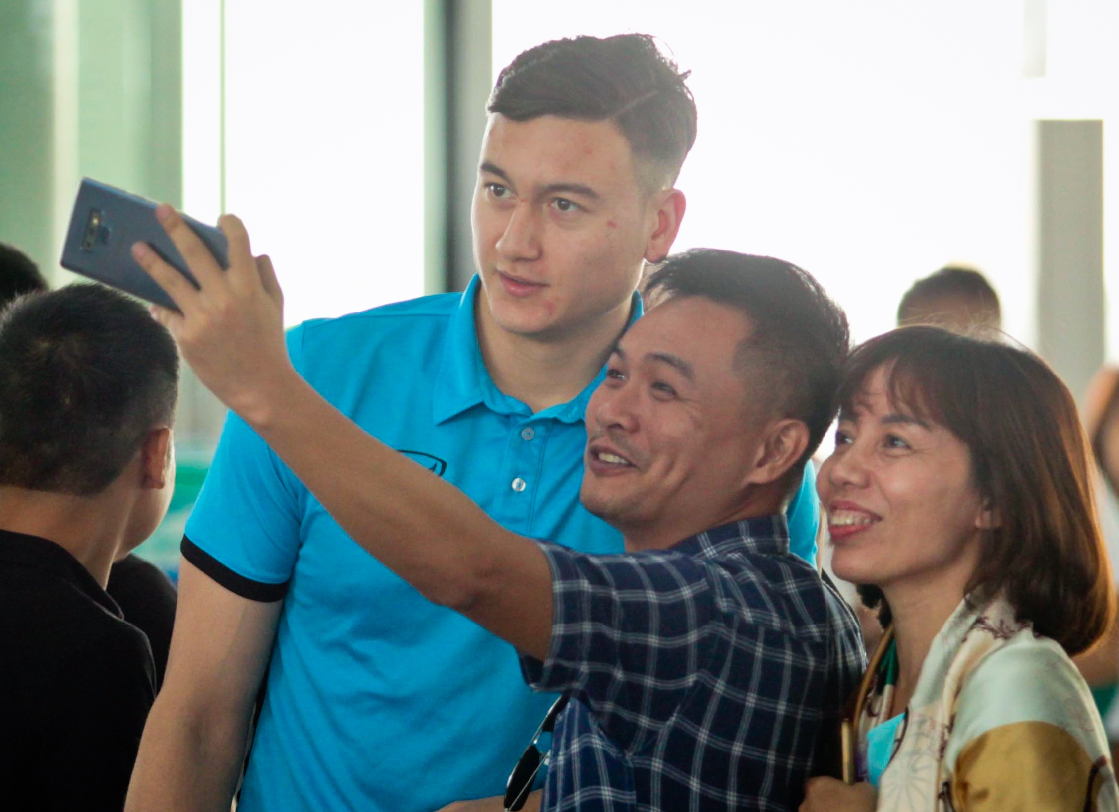 Tuyen Viet Nam cuoi rang ro chinh phuc Malaysia anh 2