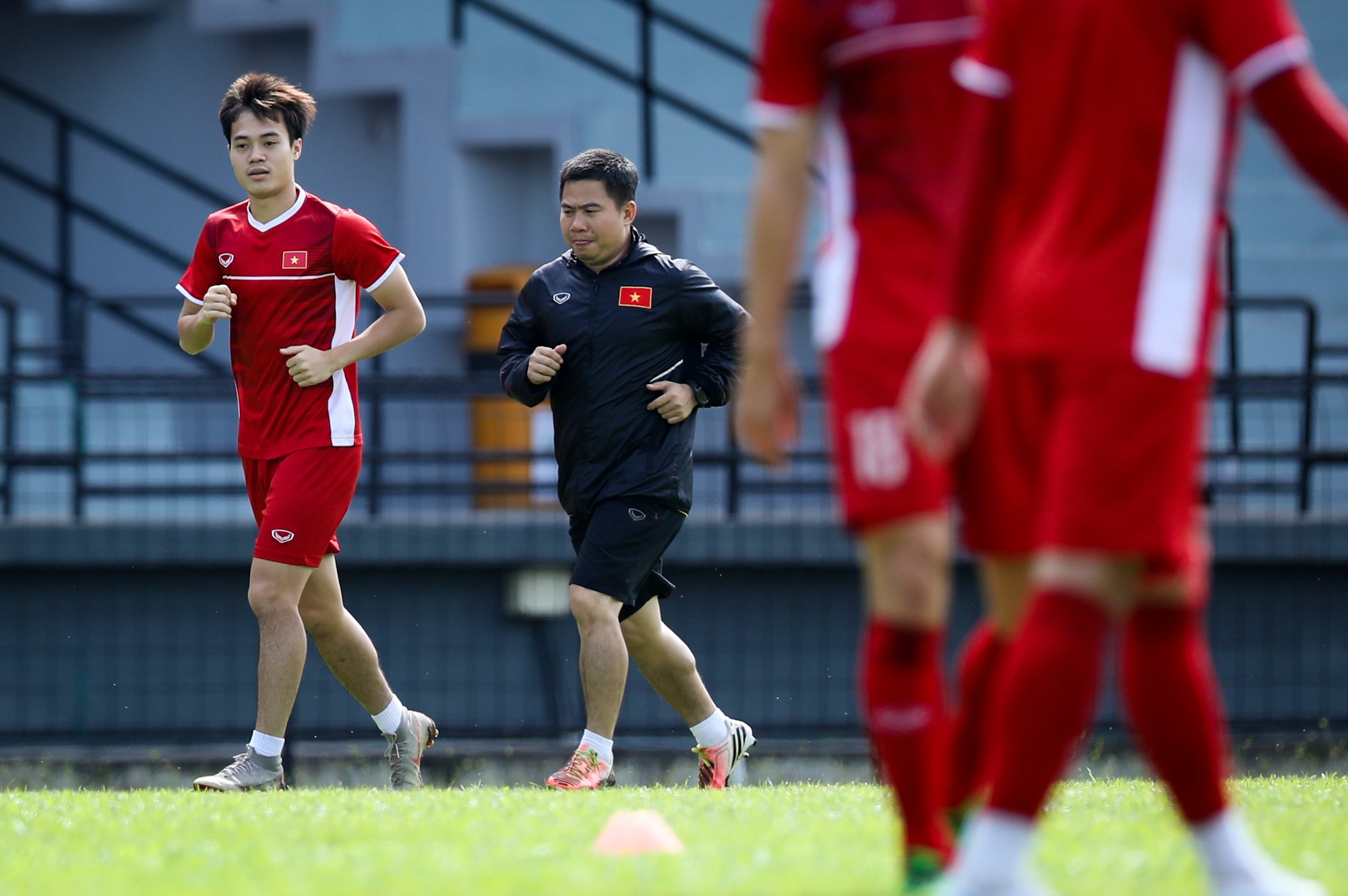 CDV Malaysia ghi hinh buoi tap cua tuyen Viet Nam anh 11