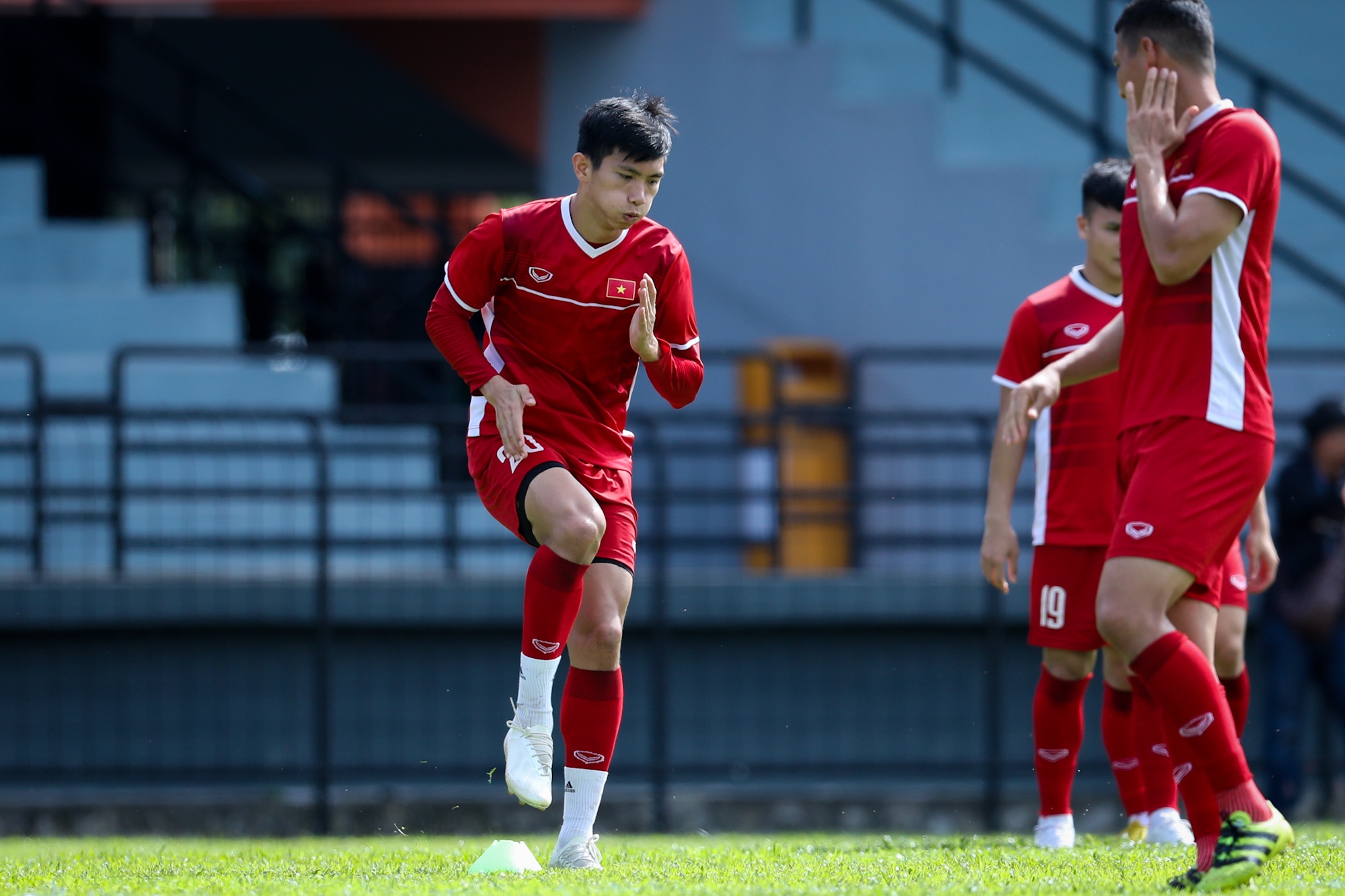 CDV Malaysia ghi hinh buoi tap cua tuyen Viet Nam anh 7