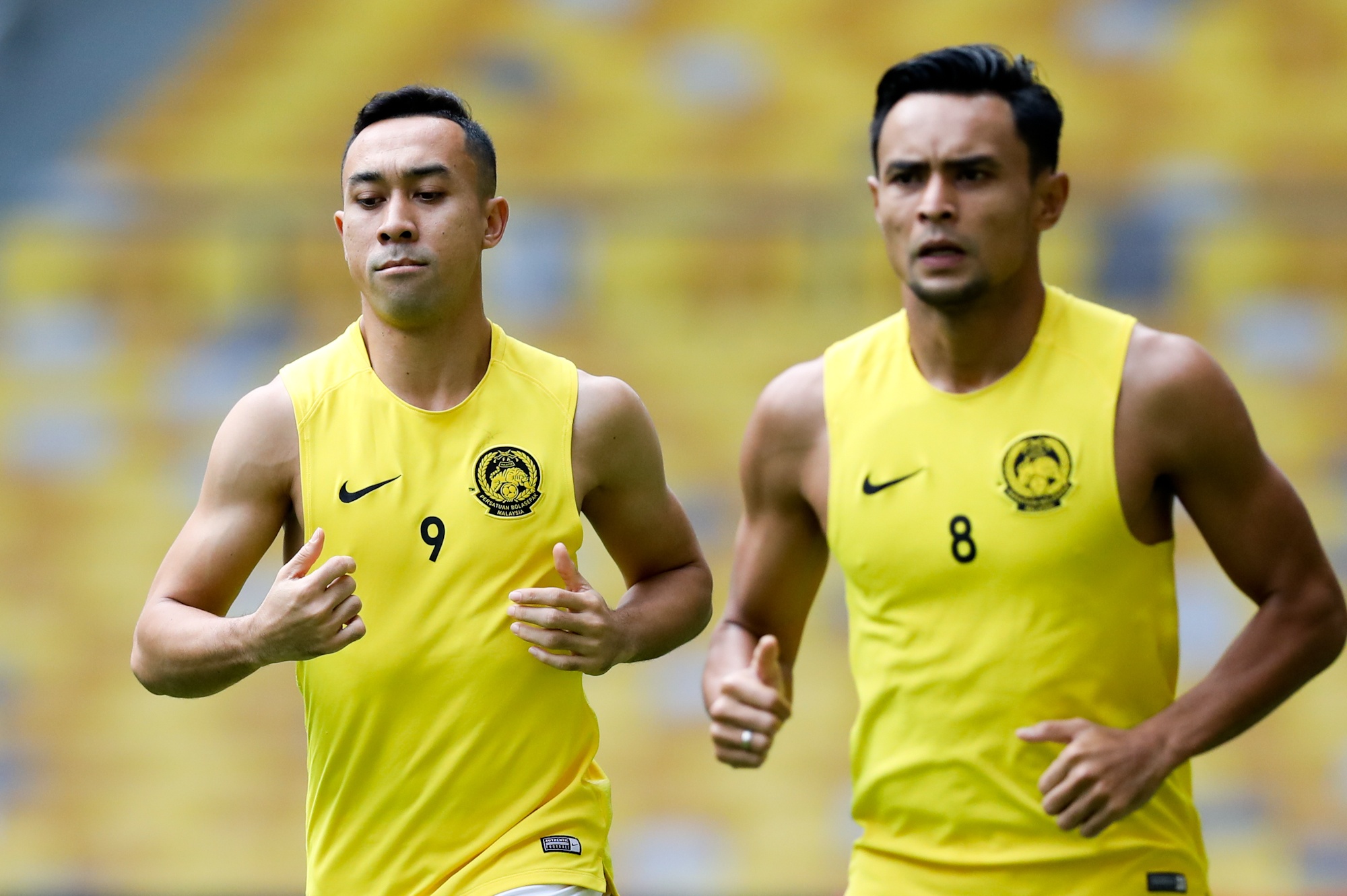 Hai tru cot Malaysia tap rieng truoc tran Viet Nam anh 4