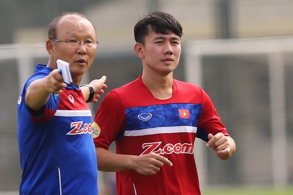 HLV Park Hang-seo goi Minh Vuong tro lai chuan bi cho Asian Cup 2019 hinh anh