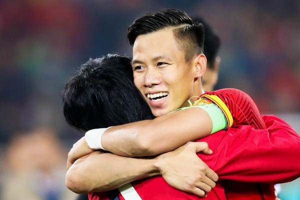 Que Ngoc Hai lam doi truong, Xuan Truong doi pho tai Asian Cup 2019 hinh anh