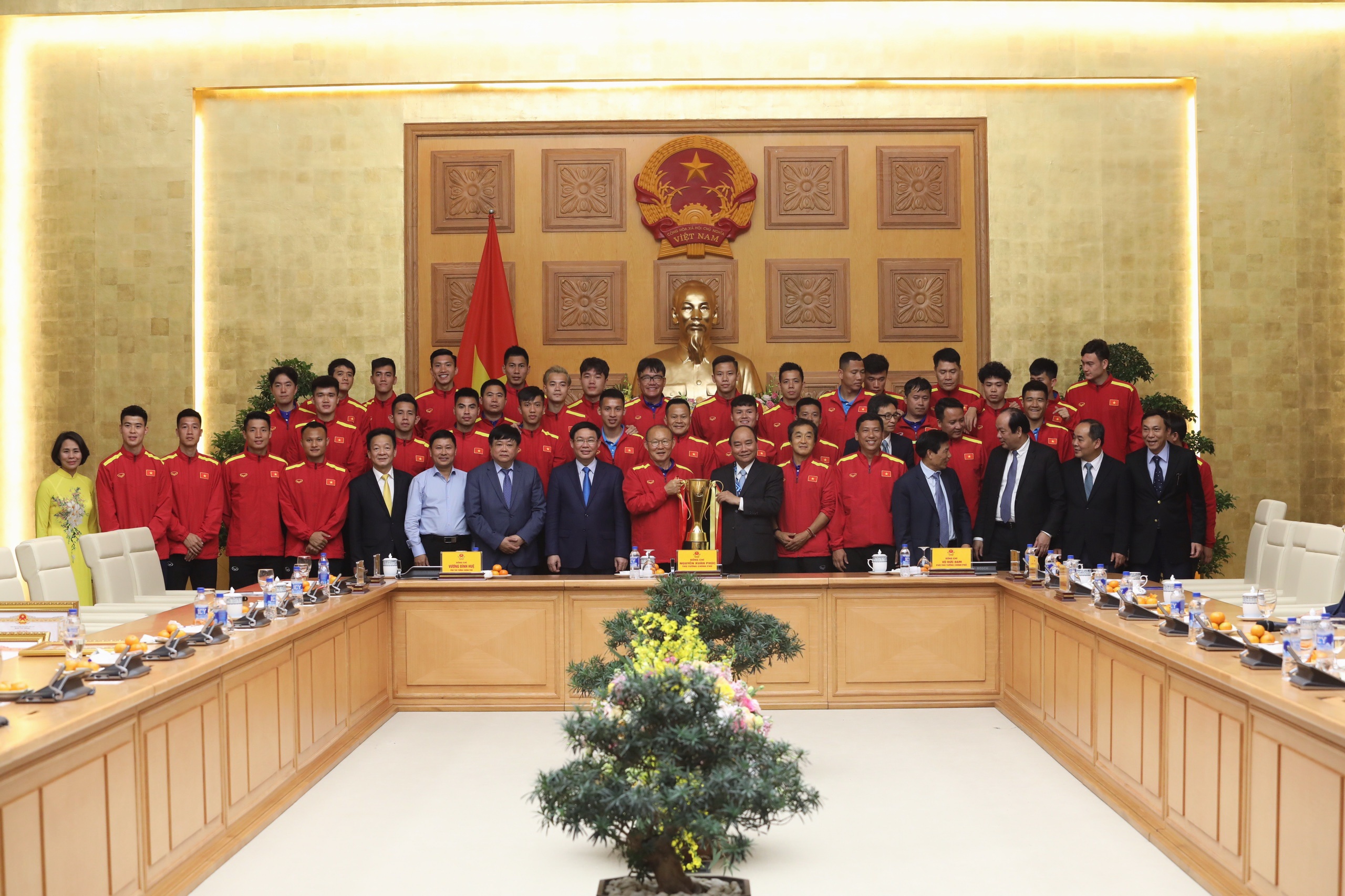 Thu tuong de nghi rut kinh nghiem HLV Bae Ji-won anh 1