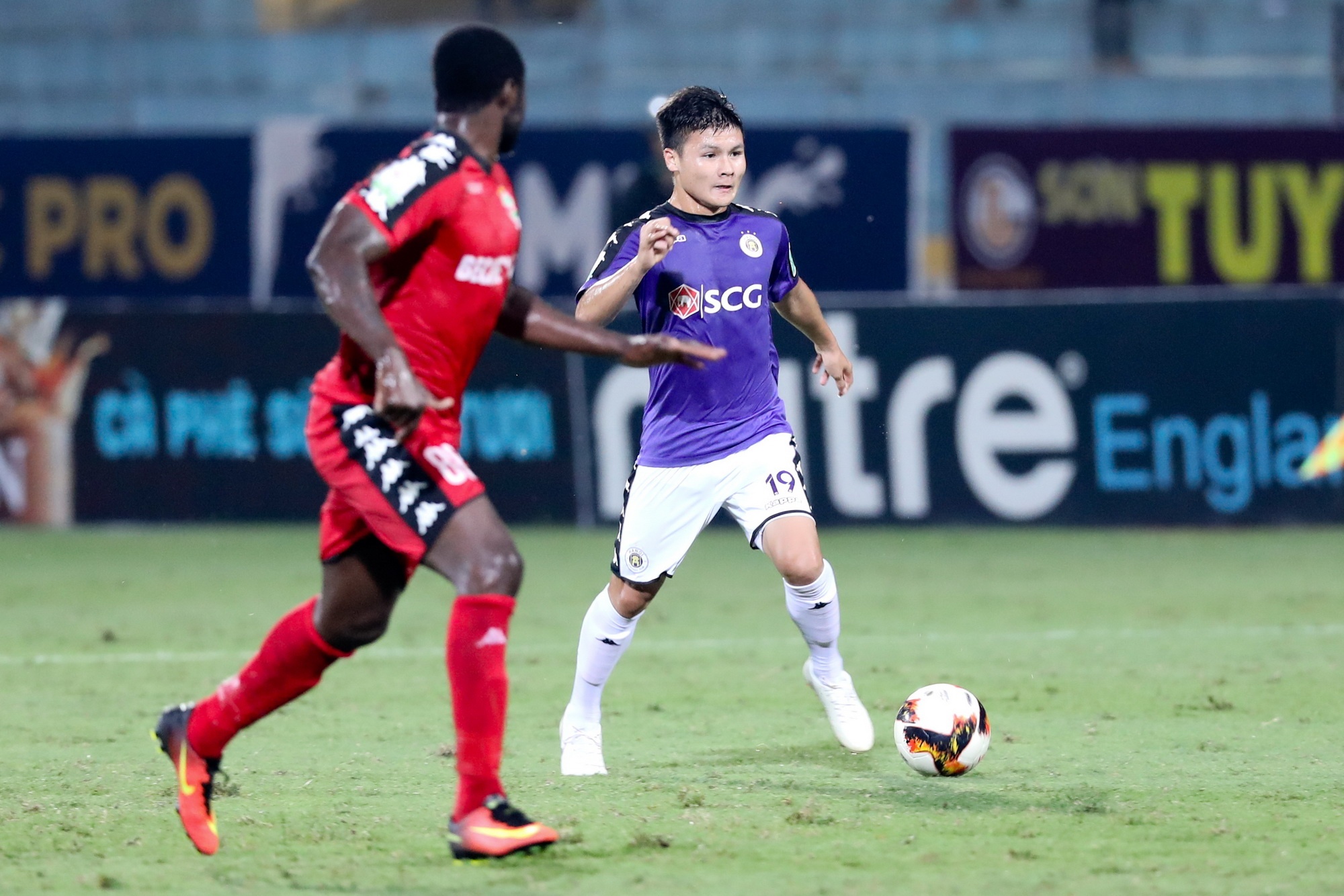 Tranh cãi Quang Hải xuất ngoại ảnh 6 Tranh cai Quang Hai xuat ngoai anh 6