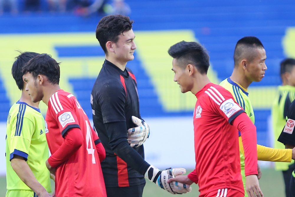 Hanh trinh 4 nam nuoc mat va kien cuong Van Lam anh 2