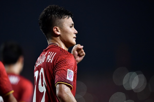 Viet Nam vs Iraq: Chao Asian Cup, Quang Hai toi day hinh anh