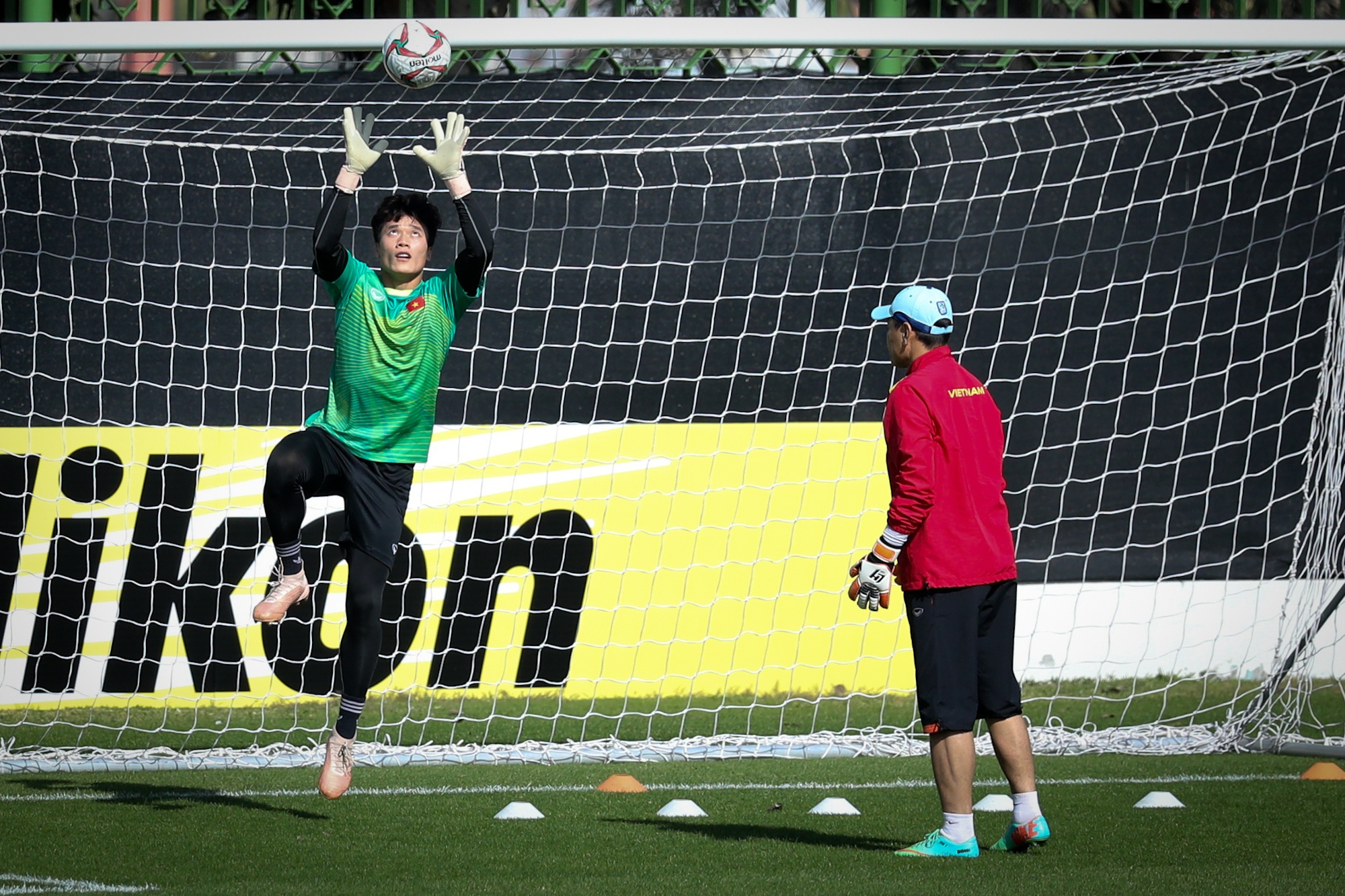 Tuyen Viet Nam chia doi luc luong anh 5