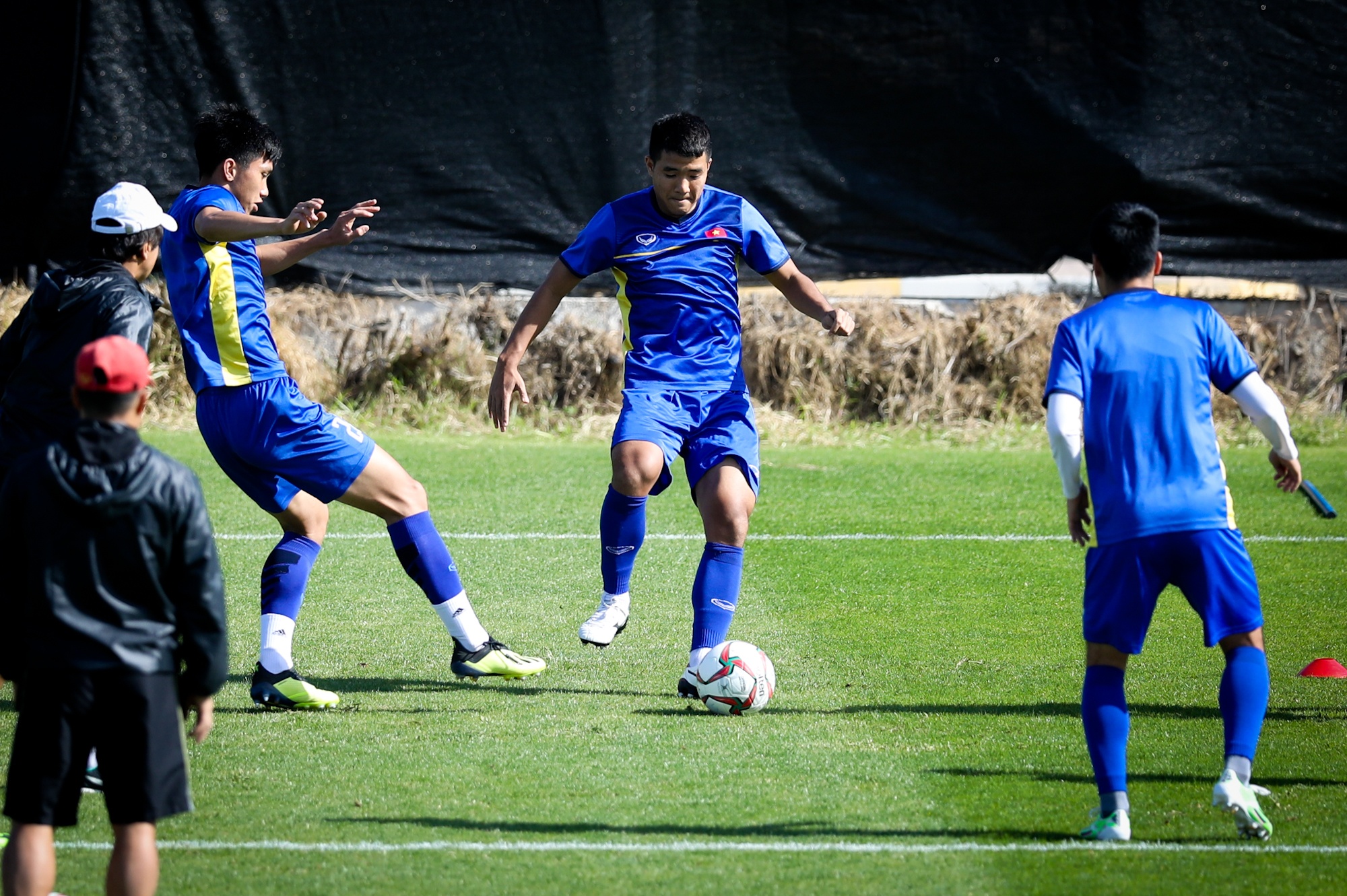 Tuyen Viet Nam chia doi luc luong anh 7