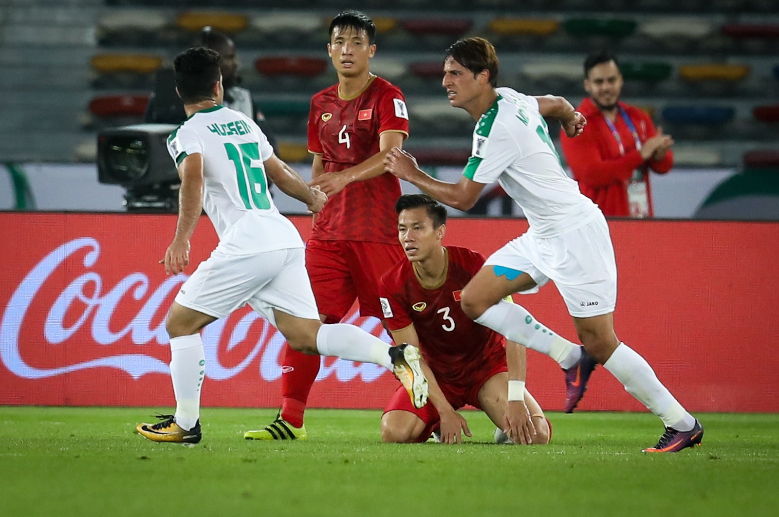 Tuyen Viet Nam bai tran cay dang truoc Iraq anh 5