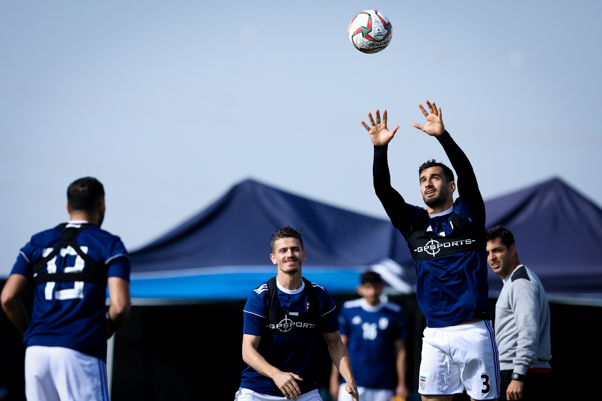 Thay tro Queiroz day tu tin truoc tran Viet Nam anh 3