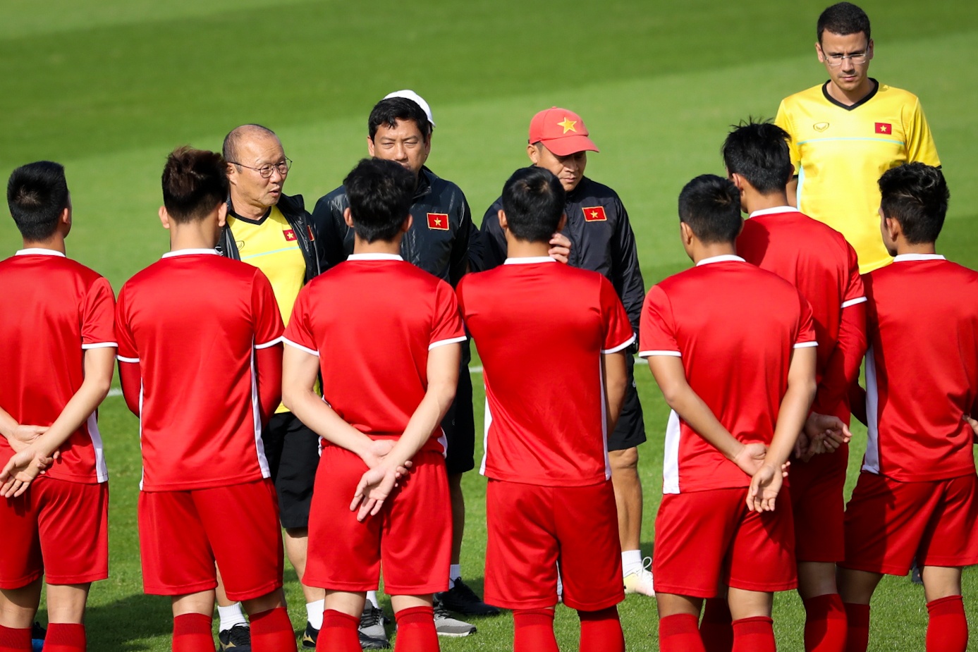 Le Huy Khoa,  Park Hang Seo,  Viet Nam,  Iraq,  Asian Cup,  bong chet,  da phat,  Iran anh 4