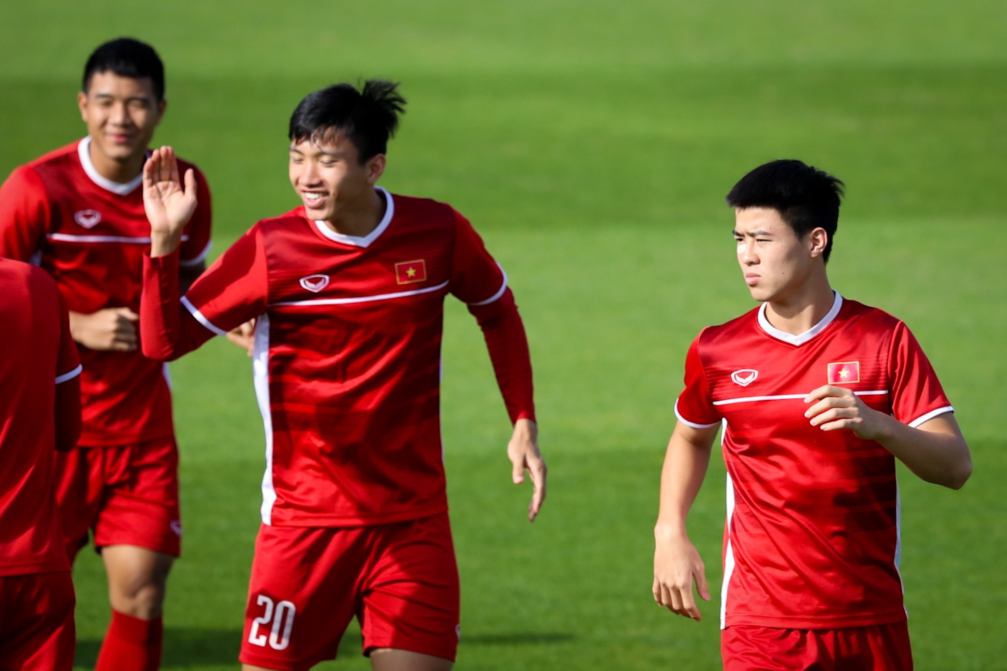 Tuyen Viet Nam tap chong sut phat hang rao anh 3