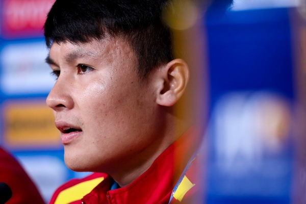 Co nen xin Quang Hai ve da AFF Cup? hinh anh