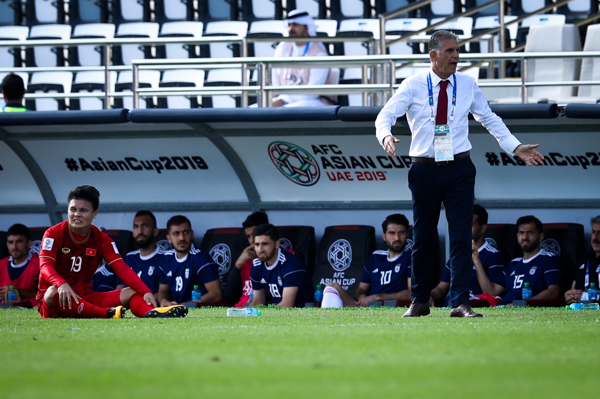 Vi Quang Hai,  thay Park va Queiroz tranh cai anh 2