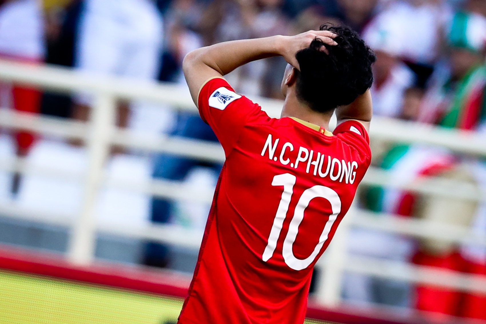 Xuan Truong tiep tuc di sau cung anh 6