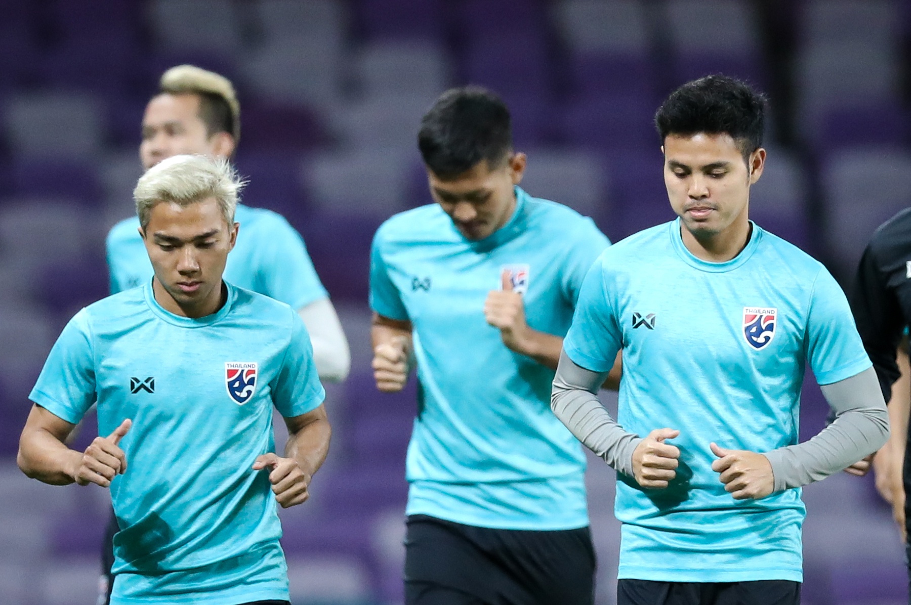 Messi Thai Lan cau nguyen truoc tran UAE anh 7