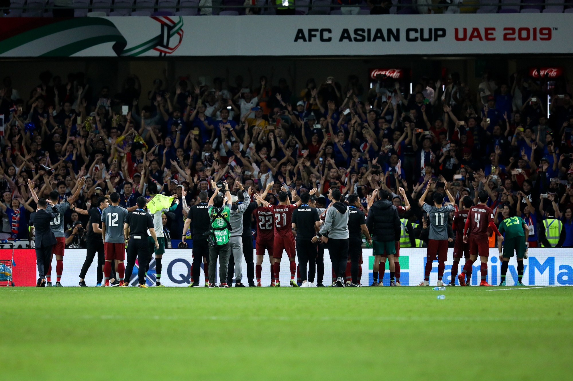 Chanathip the hien quyen luc anh 10