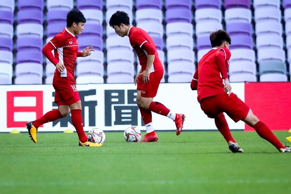 Tuyen Viet Nam tich cuc tap luyen truoc tran cau quyet dinh voi Yemen hinh anh