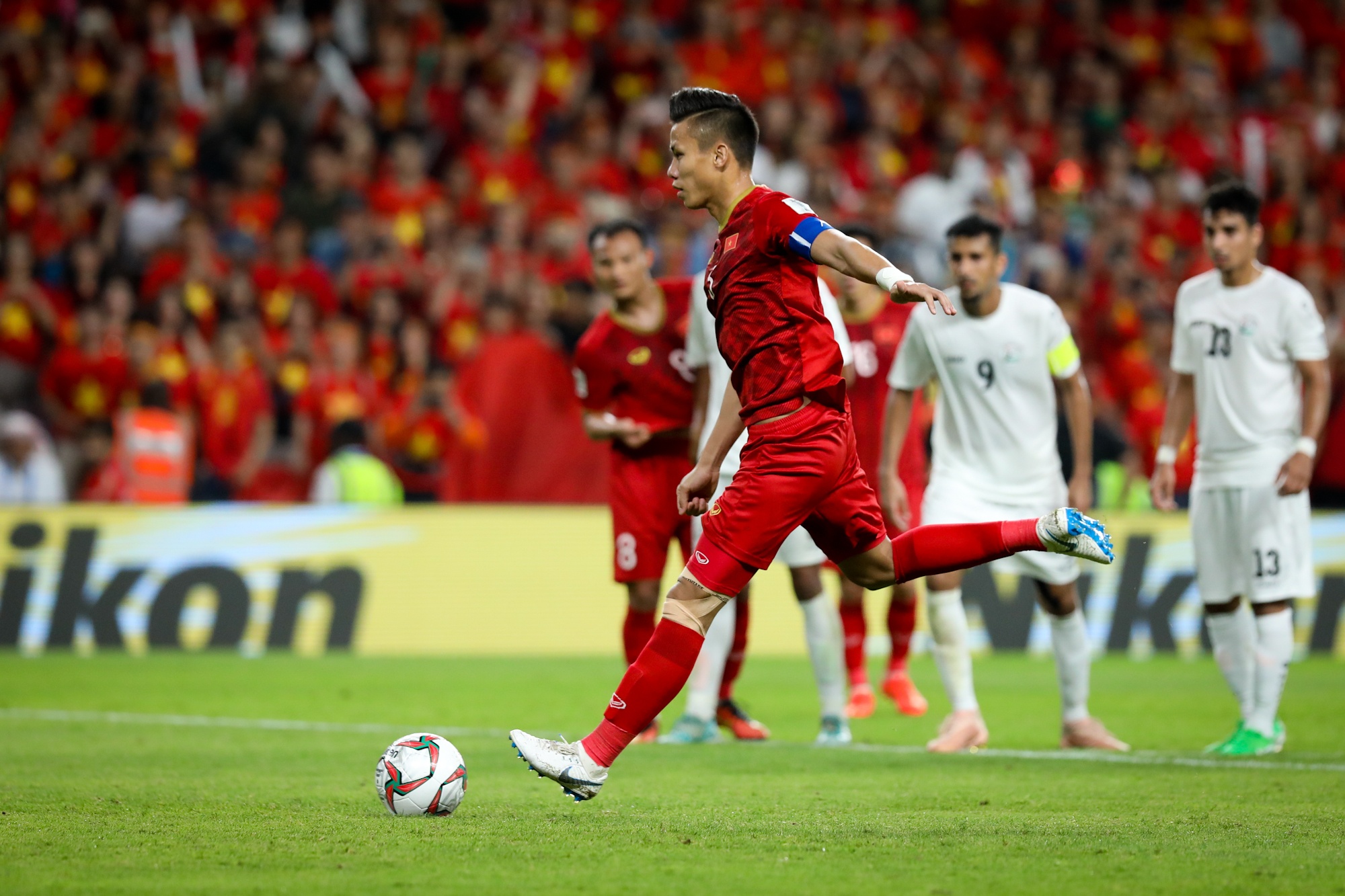 Ngoc Hai an mung xuc dong voi Xuan Truong anh 2