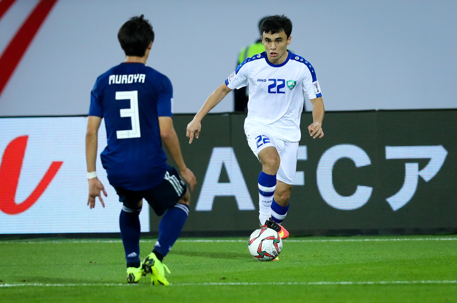 Hector Cuper noi gian vi Nhat Ban choi xau anh 11