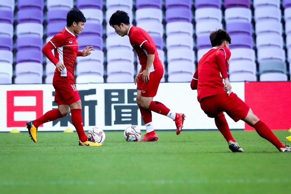 Tuyen Viet Nam lan dau tien khong duoc thu san o Asian Cup 2019 hinh anh