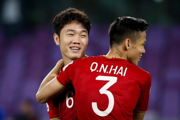 Tuyen Viet Nam co phai mot trong 12 vi tinh tu cua Asian Cup? hinh anh