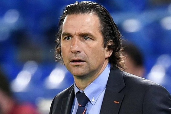 HLV Saudi Arabia: 'Chung toi khong dang phai thua Nhat Ban' hinh anh