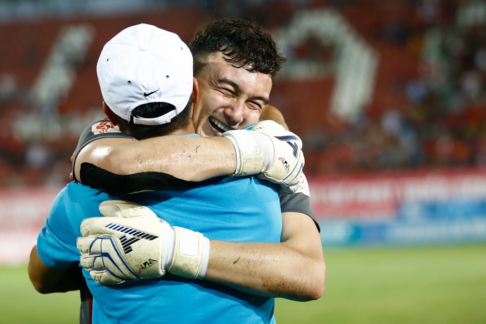 Van Lam ve Hai Phong,  chia tay xuc dong anh 1