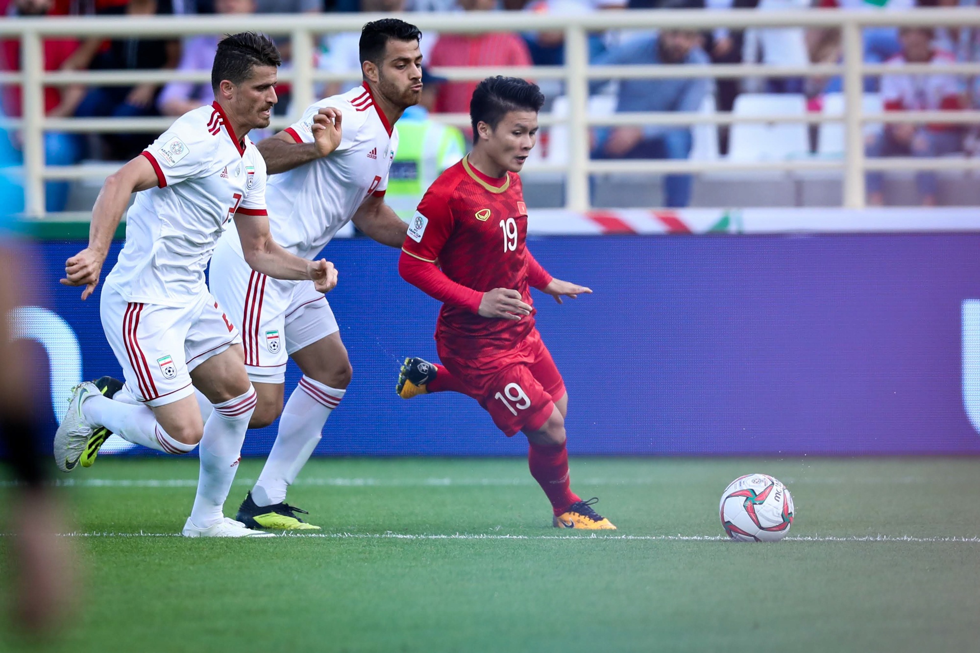 Bao nhieu nguoi hung Asian Cup du tuoi SEA Games anh 7